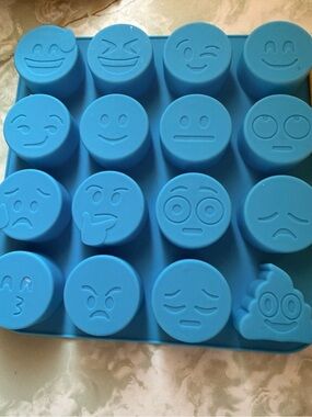 Blue/Yellow Emoji Silicone Baking Mold - 16 Cavity ..2 pc set